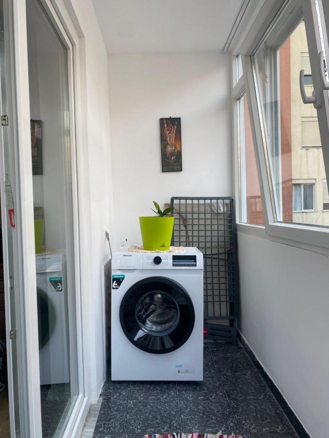 Central Welcoming Apartment In Tirana Exterior photo