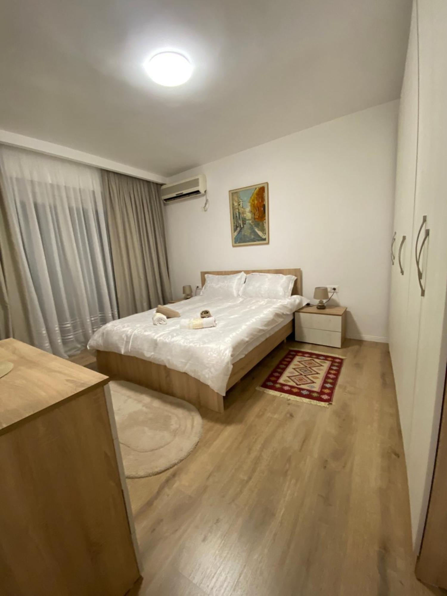 Central Welcoming Apartment In Tirana Exterior photo